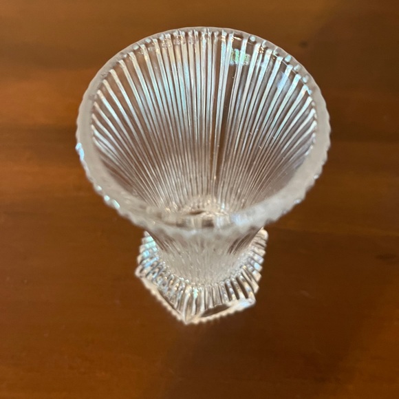 Vintage Fostoria Crystal "Melissa" Ribbed Bud Vase Thumb Imprint Base - Picture 5 of 5